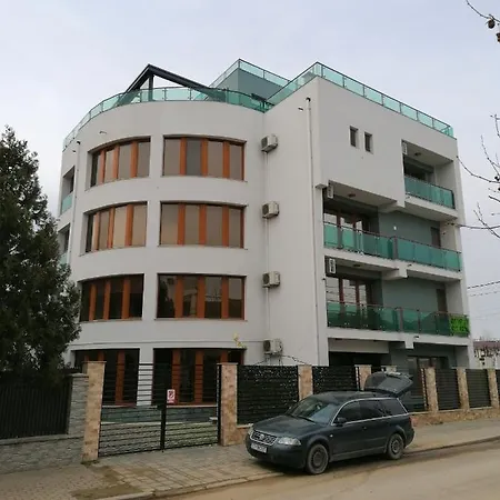 Ap Hector Apartment *